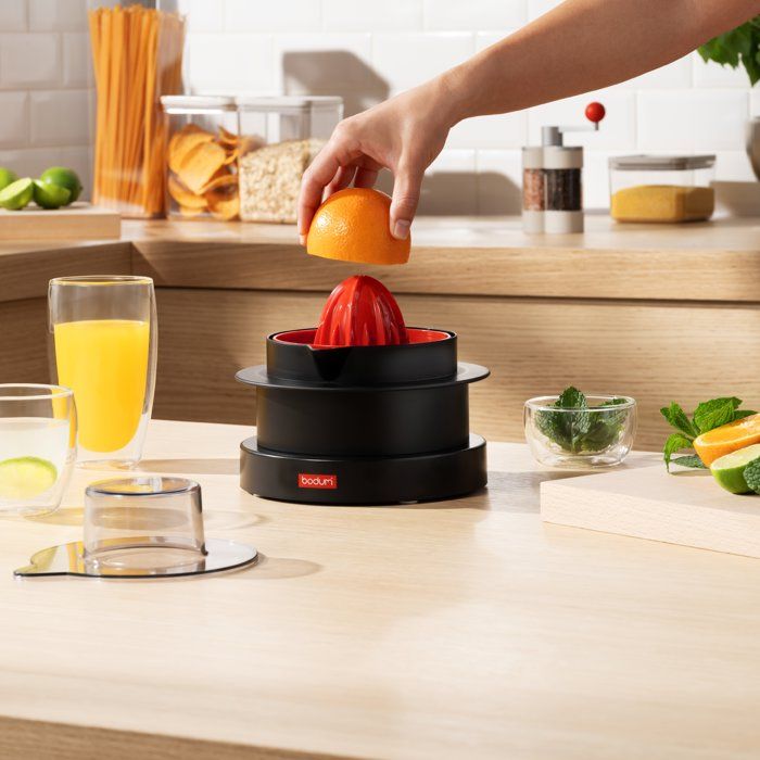 BODUM Electric Citrus Juicer - ETTORE - 30 W - 350 ml - Black