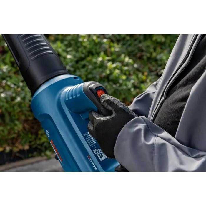 Bosch Professional 18V Blower GBL 18V-750 (780 m³/h, air speed up to 198 km/h, variable speed) without battery