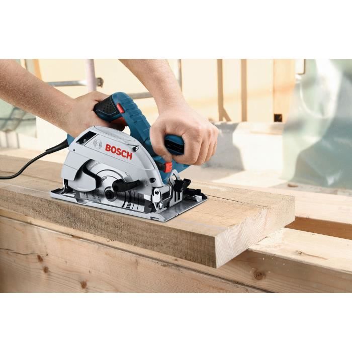 BOSCH Professional Circular Saw GKS 165 - with Wood Blade