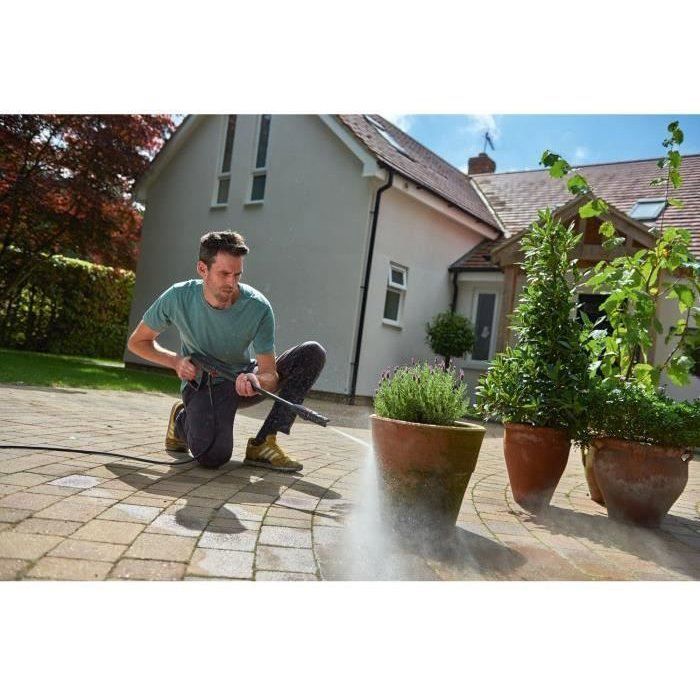 Bosch Universal Aquatak High-Pressure Washer - 1500 W - 125 bar