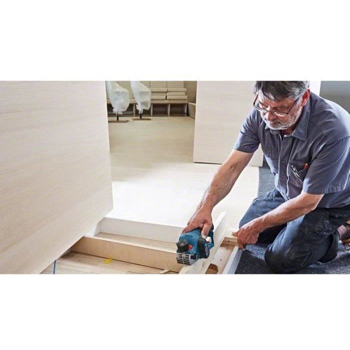 BOSCH PROFESSIONAL GHO 12V-20 Cordless Planer - 06015A7002 - L-BOXX Included