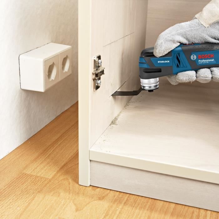 Bosch Professional GOP 12V-28 Multi-Cutter/Sander + 2 x 3.0Ah Batteries + Accessories + L-BOXX - 06018B5006