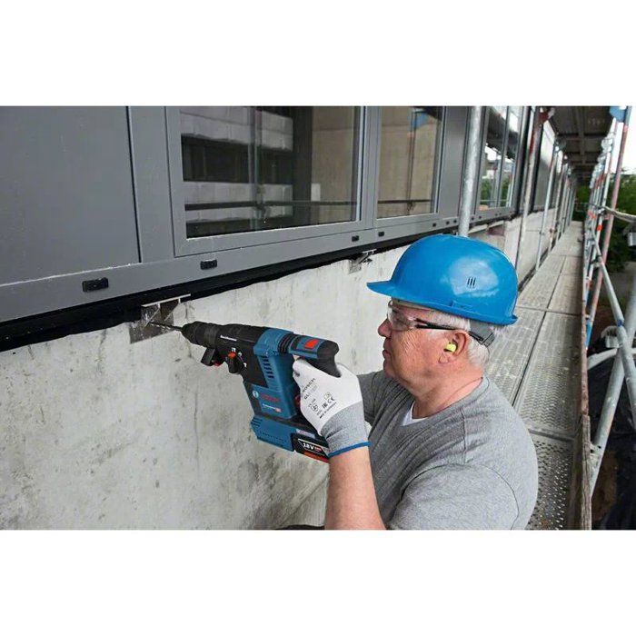 Bosch Professional Cordless Rotary Hammer Drill GBH 18V-26F + 2 ProCore 5.5Ah Batteries