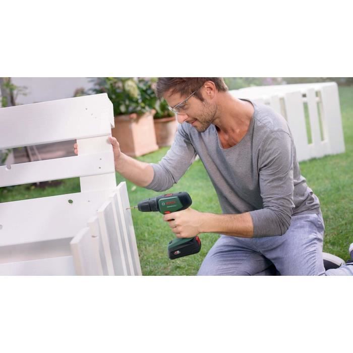 Bosch UniversalDrill 18V 40Nm Cordless Drill/Driver + 1 x 1.5Ah Battery, 1 x Charger, 1 x Screwdriver Bit + Carrying Case