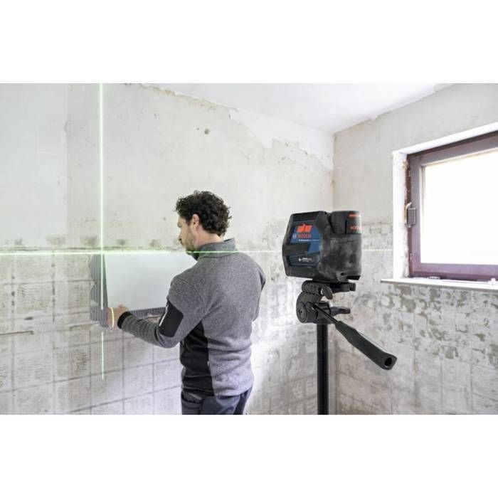 Bosch Professional GCL 12V-50-22 CG Combination Laser (up to 50 m, Dual Power, RM20 mount, 4 x 1.5V batteries, case, BT 150 tripod)
