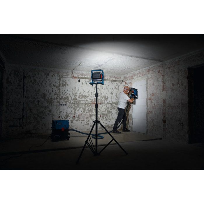 BOSCH PROFESSIONAL GLI 18V-5000 Cordless Work Light - 18V - 5000 lm - Battery Not Included