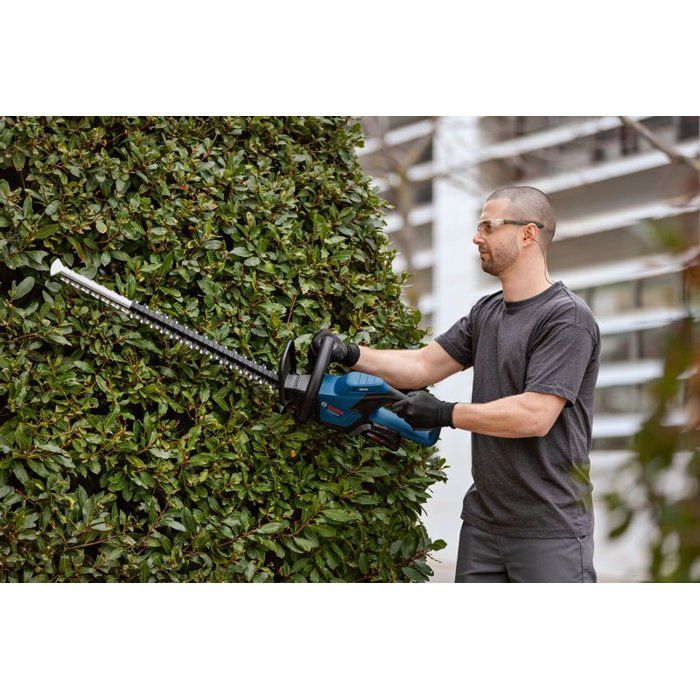 BOSCH PROFESSIONAL Cordless Hedge Trimmer - GHE 18V-60 - 20 mm - GBA 4.0Ah Battery + Charger
