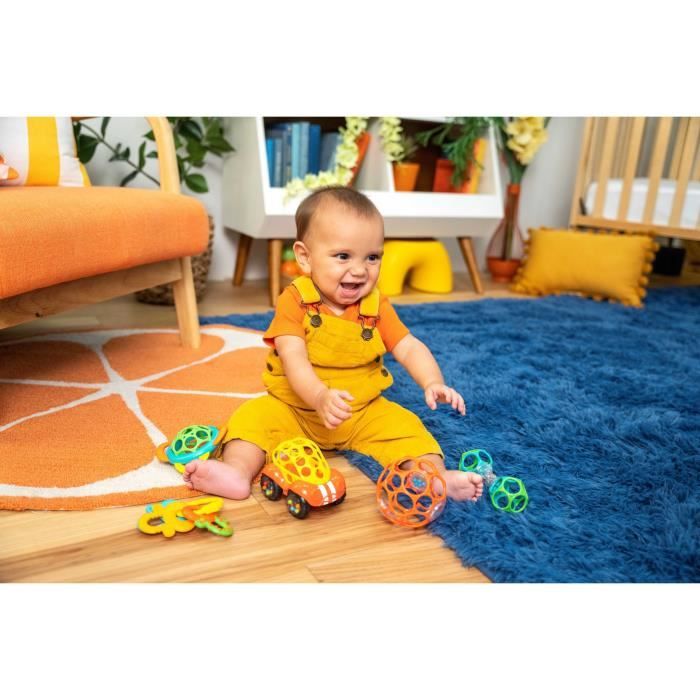BRIGHT STARTS Baby Gift Set for Birth with 5 Toys: O-Ball, Rattle, Car, Teething Ring