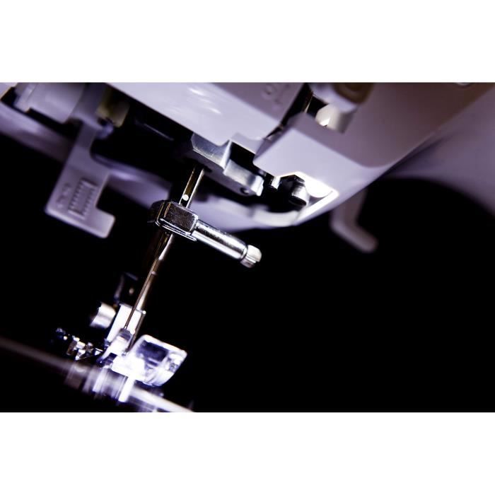 BROTHER RH-137 Mechanical Sewing Machine - 37 Functions - Manual Thread Cutter