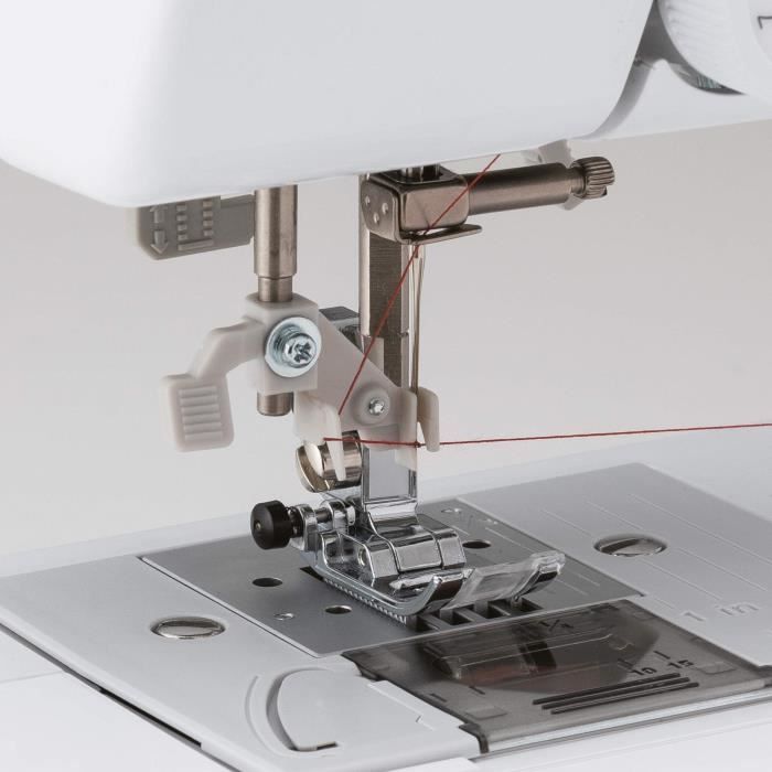 BROTHER RH-137 Mechanical Sewing Machine - 37 Functions - Manual Thread Cutter