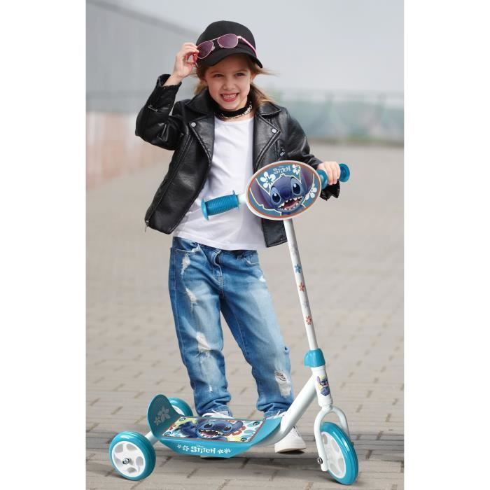 DISNEY 3-Wheel Scooter - STITCH - Height Adjustable - Wide Non-Slip Deck