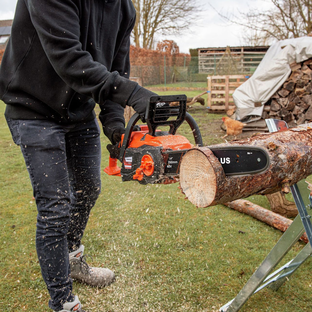 Dual Power Battery-Powered Chainsaw - 40V - 350 mm Guide Bar - Battery and Charger Included POWDPGCSS2