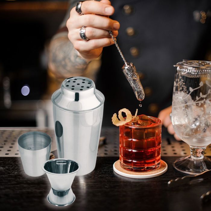 FACKELMANN 400 ml Stainless Steel Cocktail Shaker Set with 2cl and 4cl Alcohol Jiggers - Bar Concept