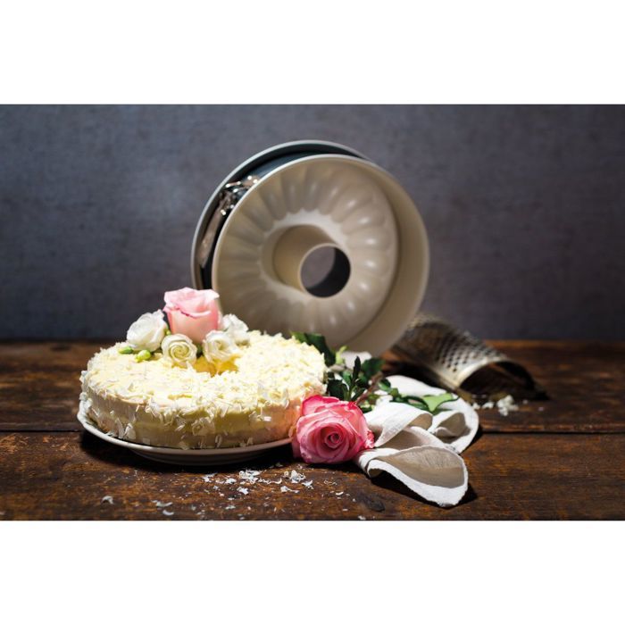 DR OETKER Set of 4 Cake Tins - Various Shapes, 28 to 32 cm - Back-Trend