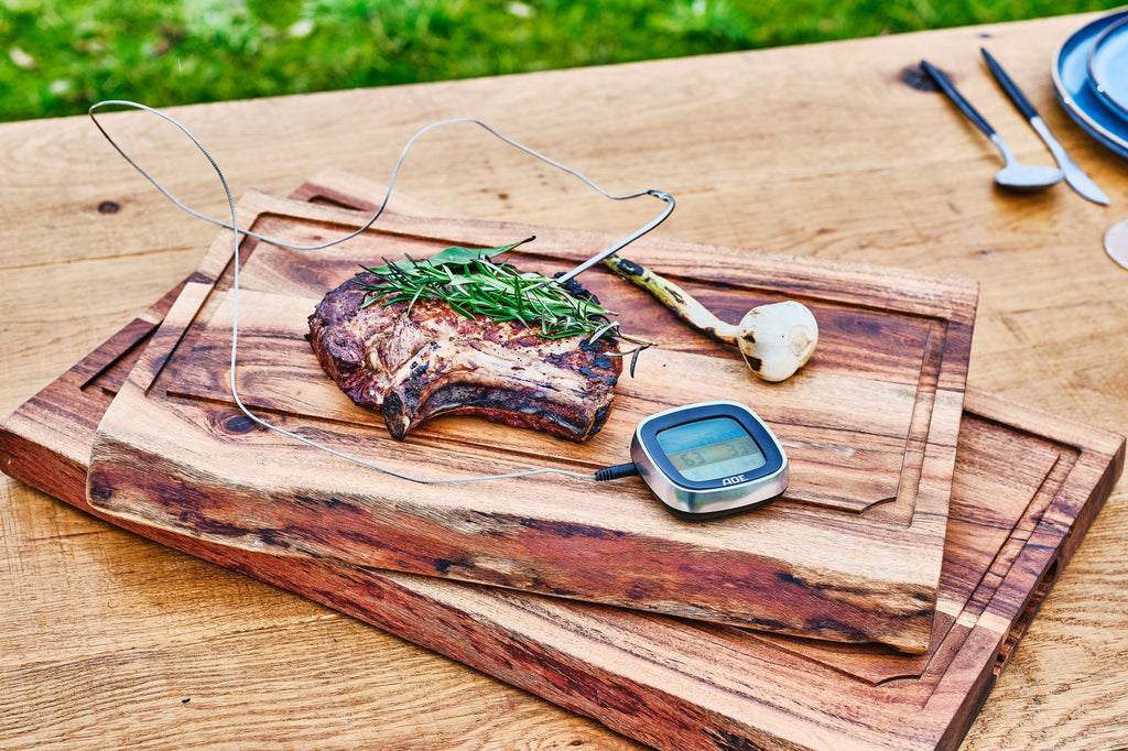 FORGED Essentials Acacia Cutting Board - 45 x 30 x 3.5 cm - Medium Size