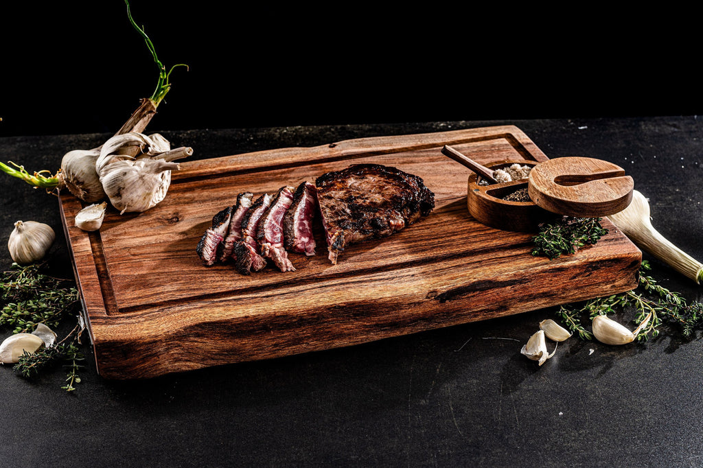 FORGED Essentials Acacia Cutting Board - 45 x 30 x 3.5 cm - Medium Size