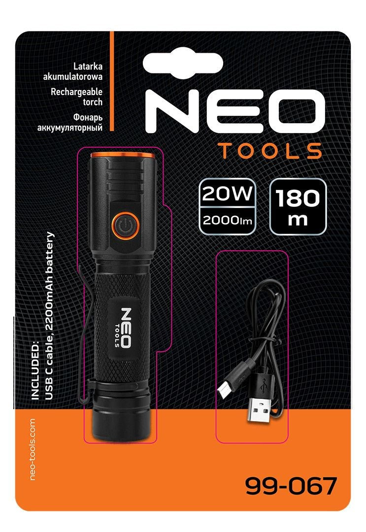 USB C 2000 lm CHN LED Rechargeable Flashlight