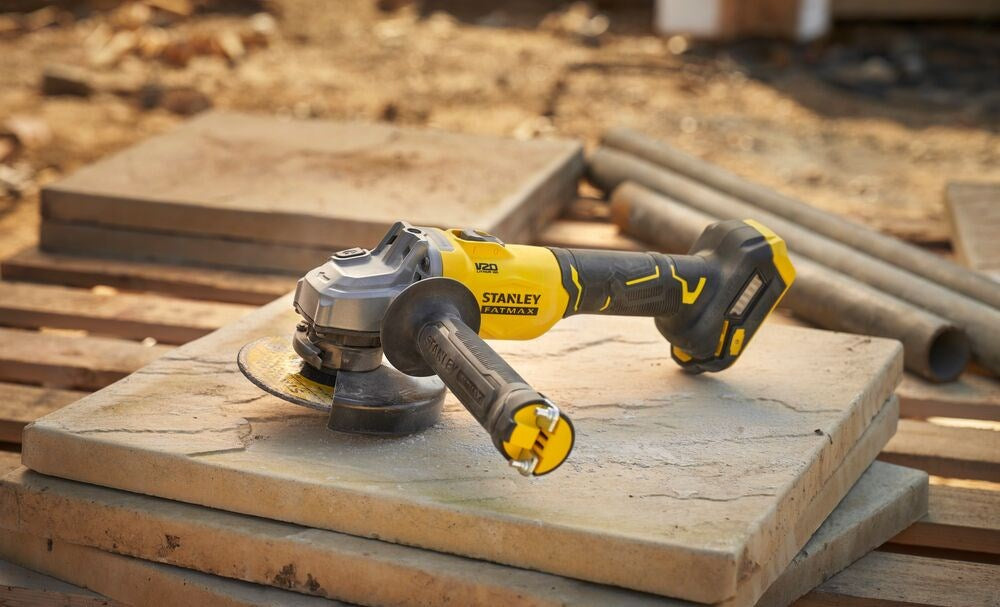 STANLEY FatMax Angle Grinder 18 V 2538 g Model SFMCG710B-XJ
