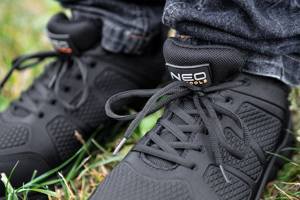 NEO tools 82-156-47 safety footwear