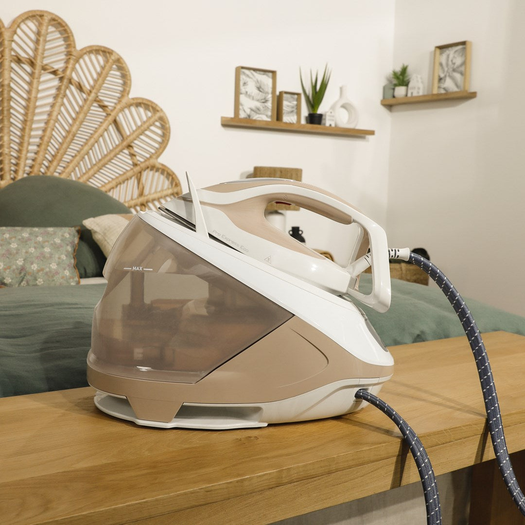 Tefal Pro Express Eco GV9E22E0 Steam Ironing Station 2200 W 1.8 L Durilium AirGlide Autoclean Soleplate Beige White