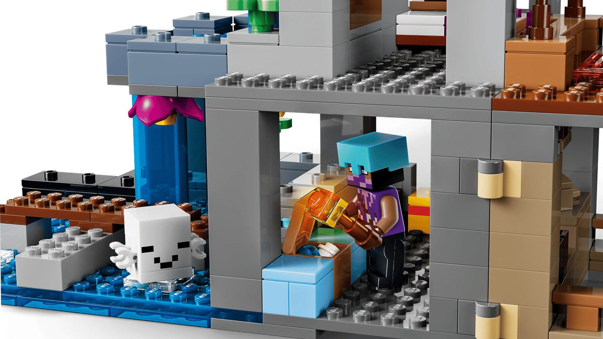 LEGO MINECRAFT Building Blocks 754 Elements 9+ Model 21597