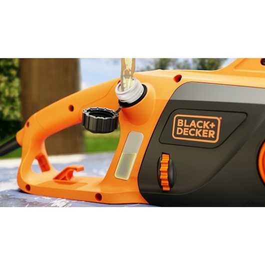 Black & Decker BECS2040 Electric Chainsaw 2000W Orange