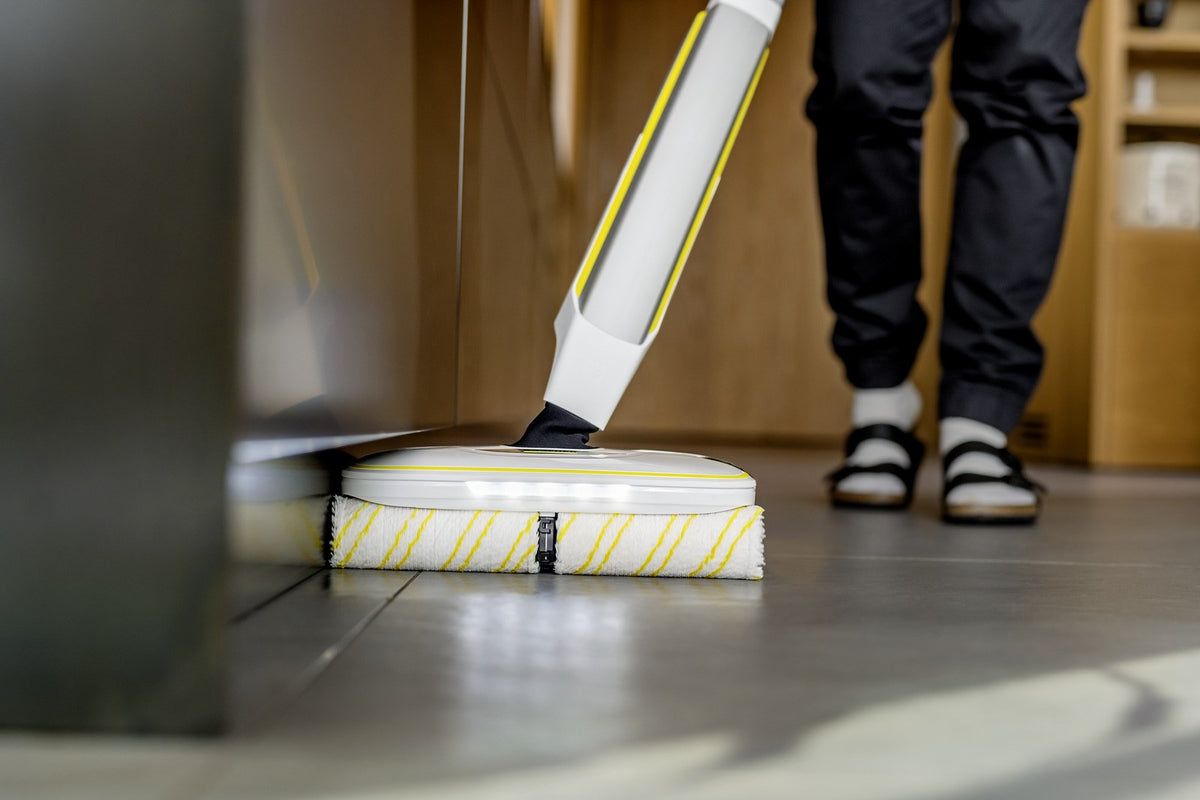 KARCHER FC 8 Smart Signature Line Electric Broom Battery Powered Bagless Silver, White, Yellow Model 1.055.-711.0