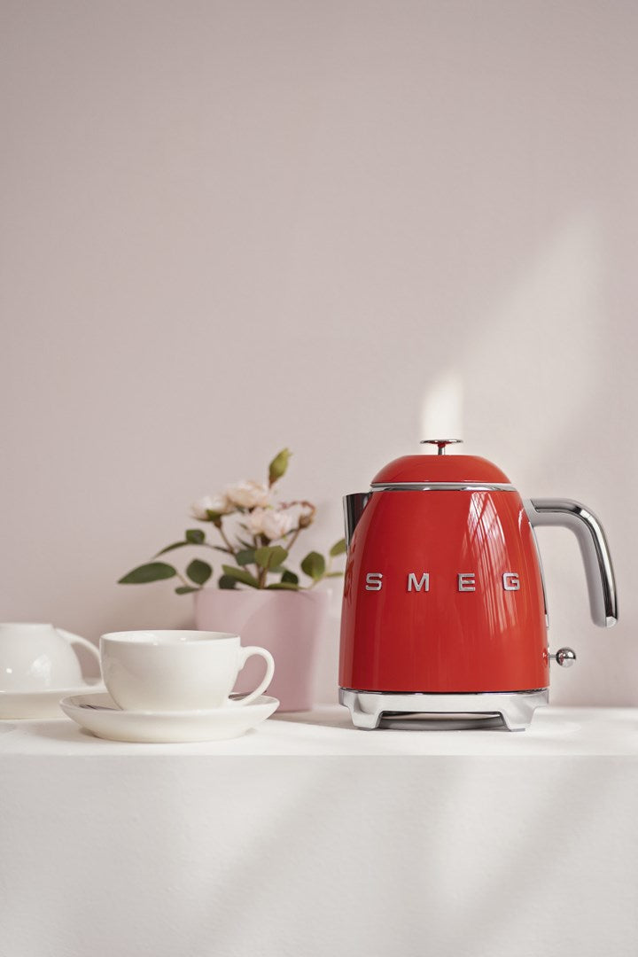 SMEG kettle mini 0.8L red
