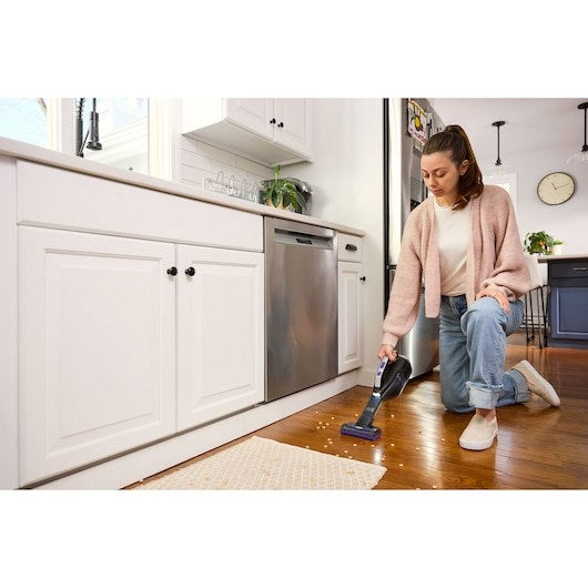 BLACK+DECKER Handheld Vacuum 2160 g 458 mm Width Model DVD320BP-QW