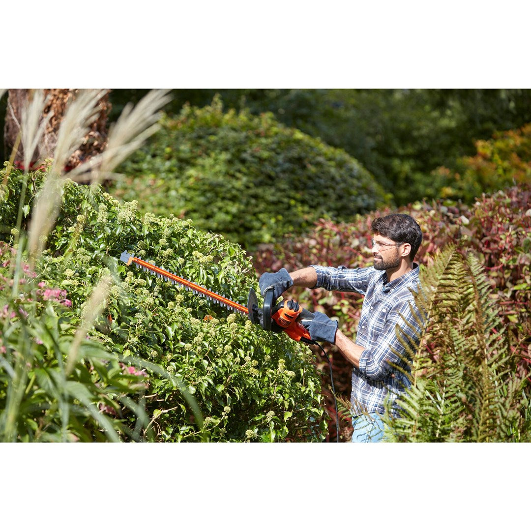 BLACK+DECKER Power Hedge Trimmer BEHTS401-QS