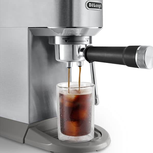 DeLonghi Espresso Machine EC890.M, 1.1 L Water Tank, 15 Bar Pressure, Built-in Milk Frother