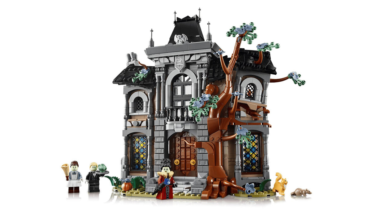 LEGO ICONS Mayor's House 1420 Pieces 3 Minifigures Model 11383