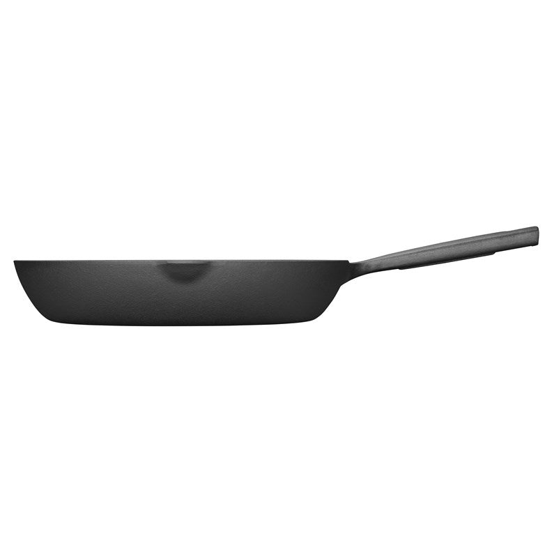 Fiskars Frying Pan 24 cm 1950 g Model 1075700
