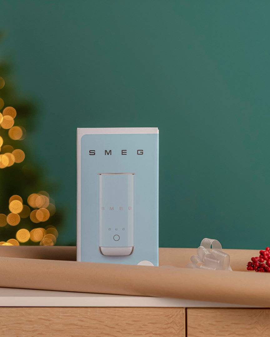 SMEG Automatic Milk Frother/Warmer 1300 g 145 mm x 280 mm x 145 mm Model MFF02BLEU