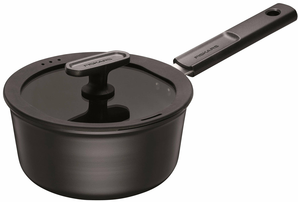 Fiskars Saucepan 1.8 L Non-Stick Coating with Lid 1078391