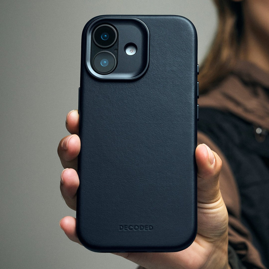 Decoded Leather Case for Apple iPhone 17 with MagSafe