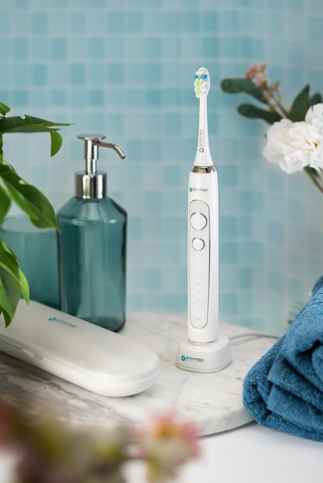 OROMED Sonic Toothbrush GOLD-SONIC NEXT WHITE 4 Modes