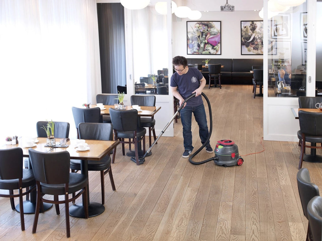 VIPER 50000515 Office Vacuum Cleaner 880W 12 L Dust Capacity 62dB Noise Level