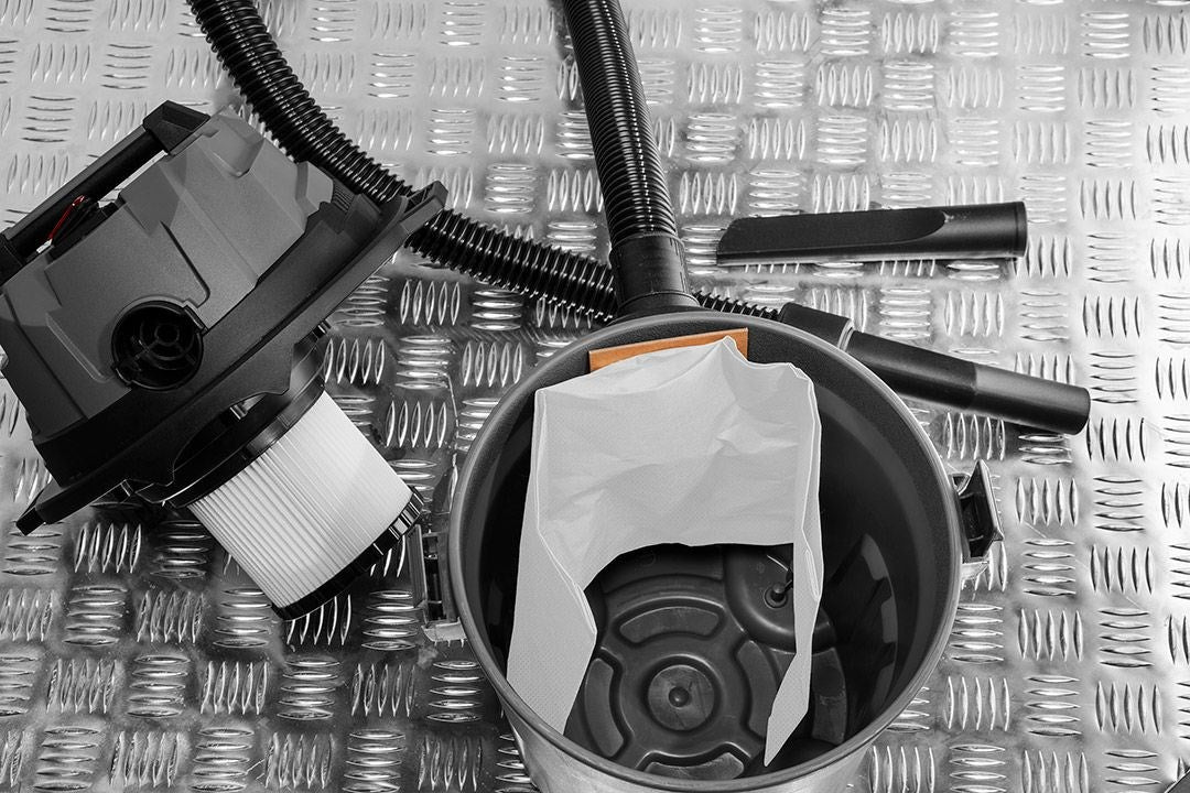 Graphite 58GE133 vacuum