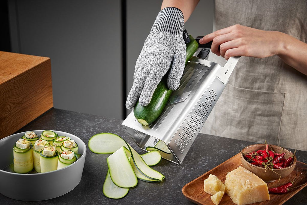GEFU Manual Grater/Spiralizer Box Grater Black Silver 10761
