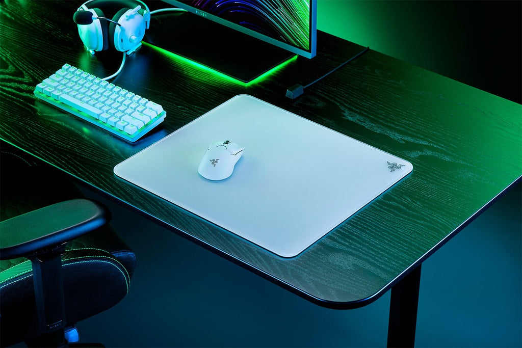 Razer Atlas Gaming Mousepad - White Tempered Glass - Anti-Slip Base - Model RZ02-04890200-R3M1