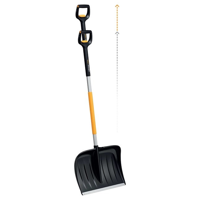 Fiskars 1057189 Snow Pusher - Metal Black Orange