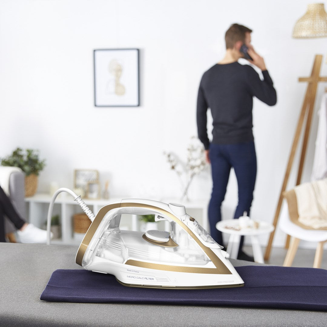 Tefal Puregliss FV8042 Iron Dry & Steam 3000 W Durilium AirGlide Bronze White