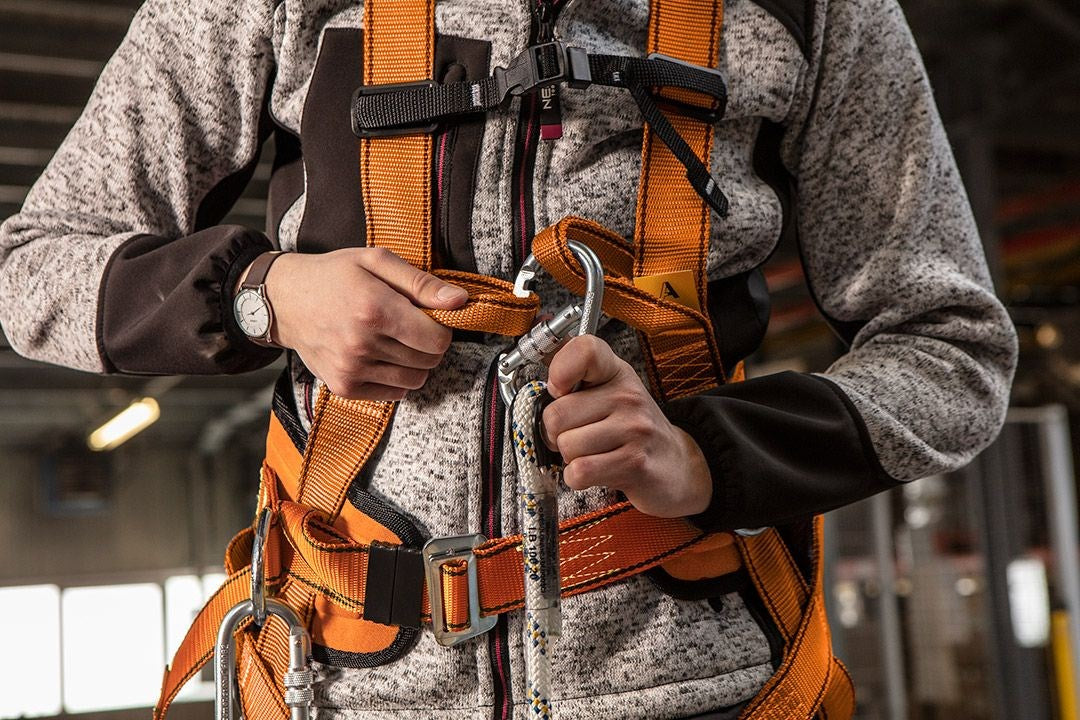 NEO TOOLS Belay Kit with Waist Belt and Shock Absorber Weight 3180 g Model TOP-97-102