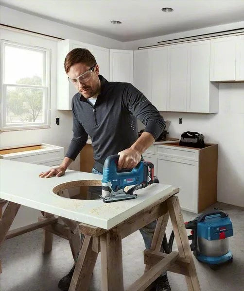 BOSCH Cordless Jigsaw 18V 06015B3021 - Weight: 2590 g, Max Speed: 3500spm