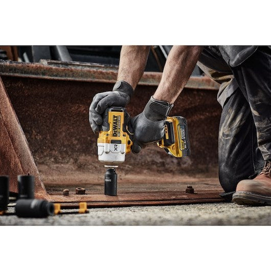 DeWALT 18V Cordless Impact Wrench 1/2 1626Nm 5Ah DCF961H2T-QW