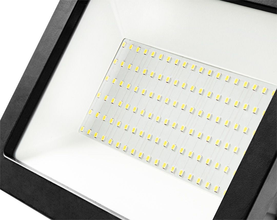 NEO tools Floodlight 8500 Lumens 100W with Tripod 99-095