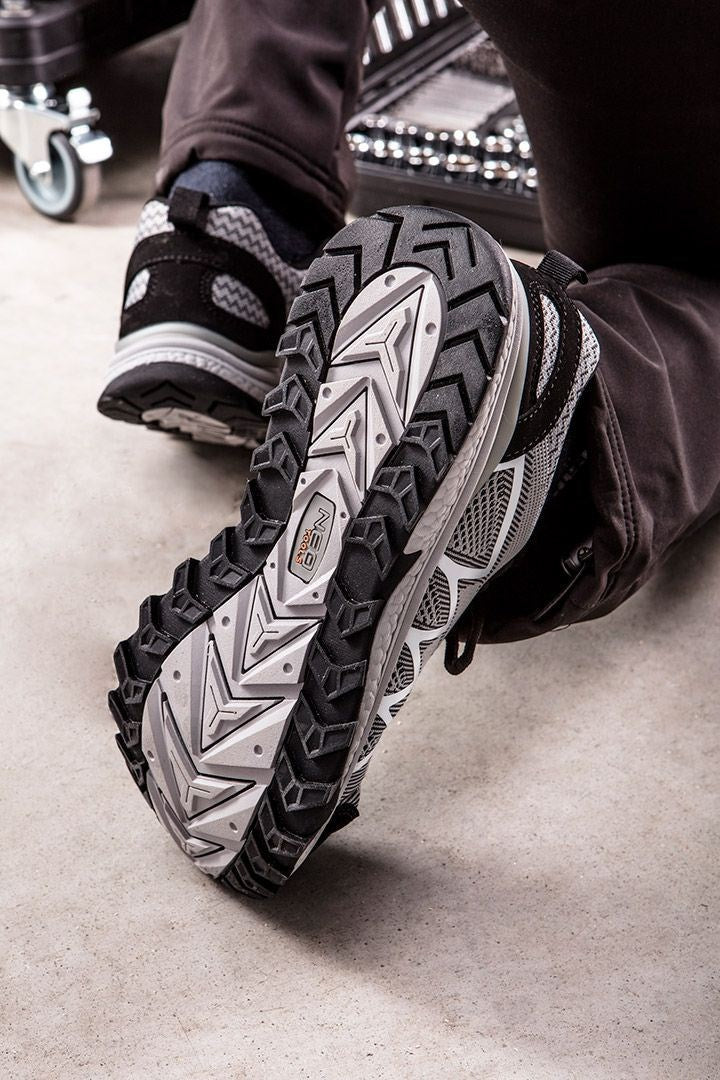 NEO tools 82-737 safety footwear