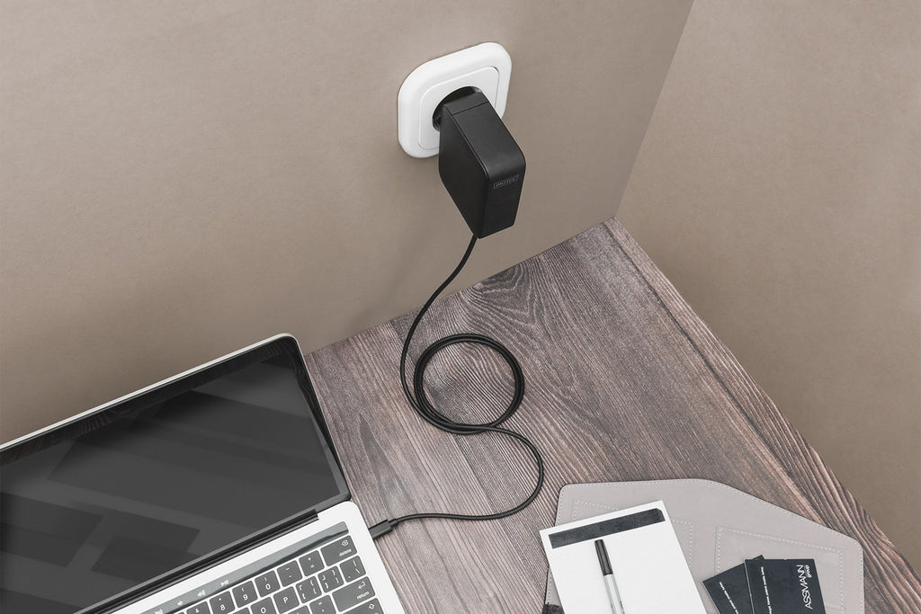 DIGITUS Indoor Charger 100W GaN for MacBook & Lenovo DA-10072