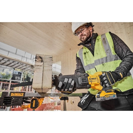 DeWalt Reciprocating Saw Cordless 8900 g 420 mm x 295 mm x 320 mm Model BD-DCS386H2T